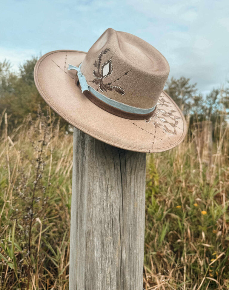 Chapeau Pyrogravé - "October Spell"