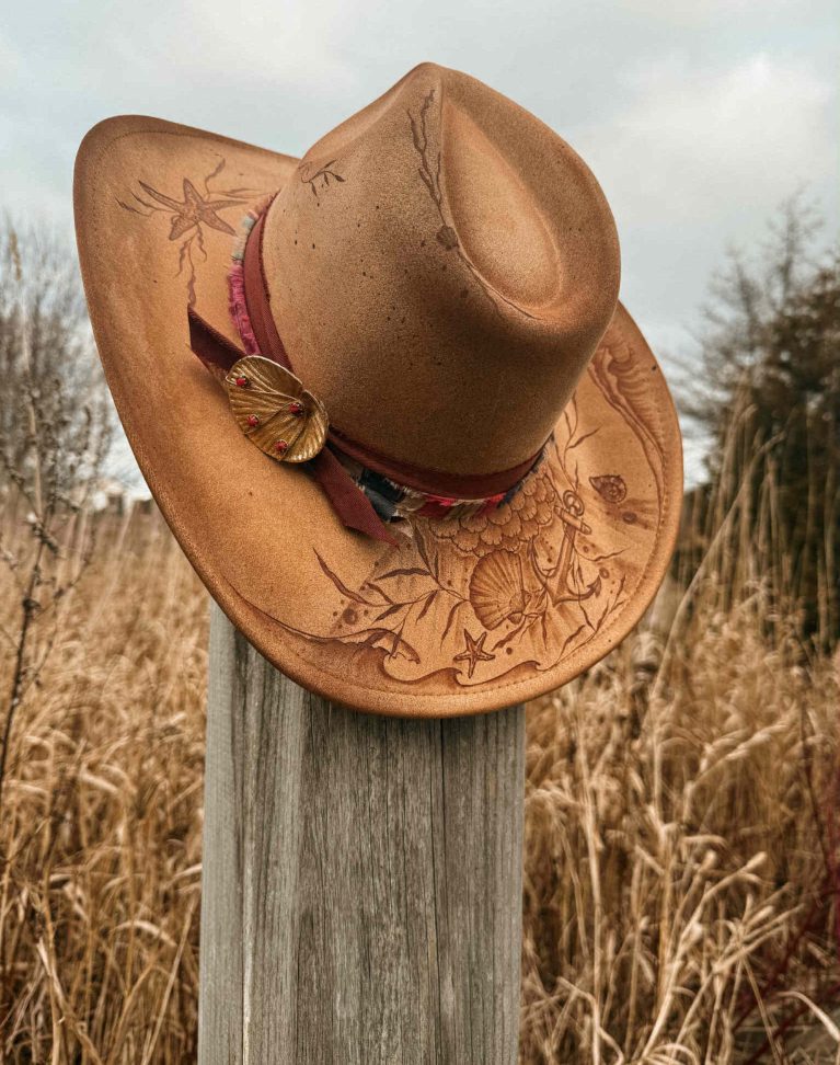 Chapeau pyrogravé "Ocean Spirit"