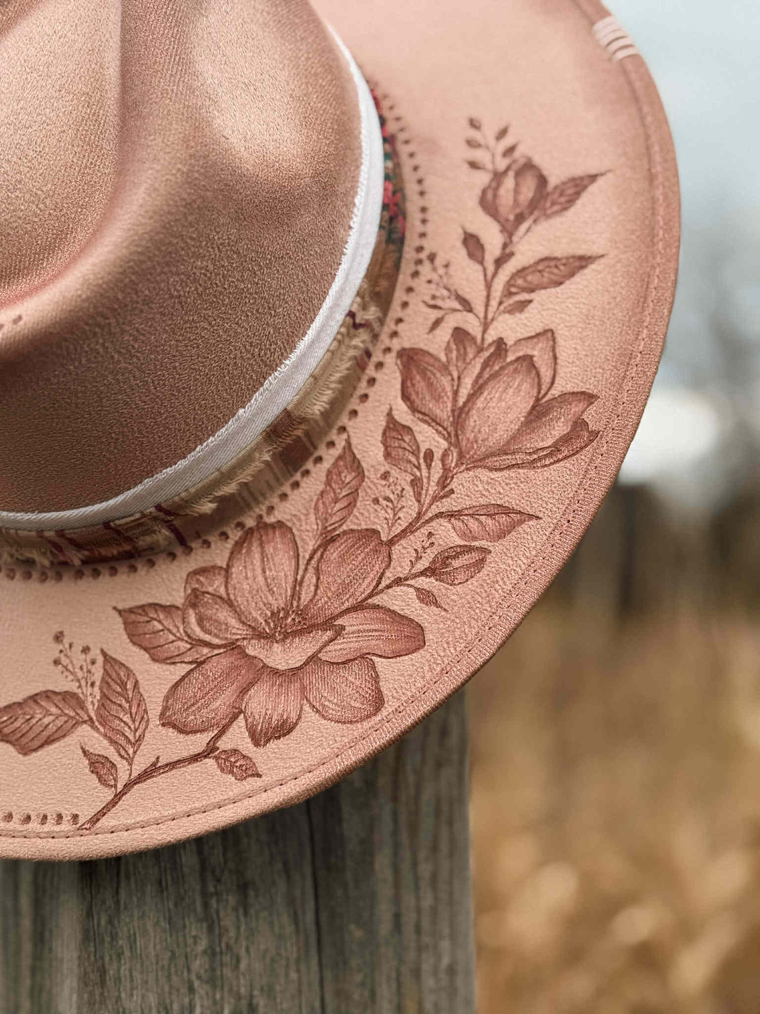 Chapeau pyrogravé - "Rosy Wreckless" – Image 2