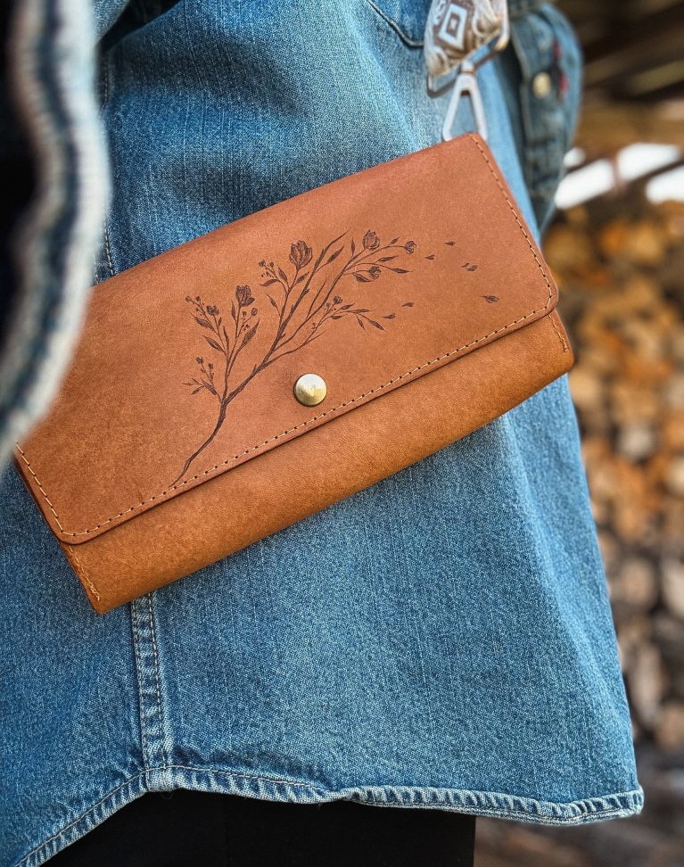 “Blossom Breeze” Pyrographed Leather Handbag