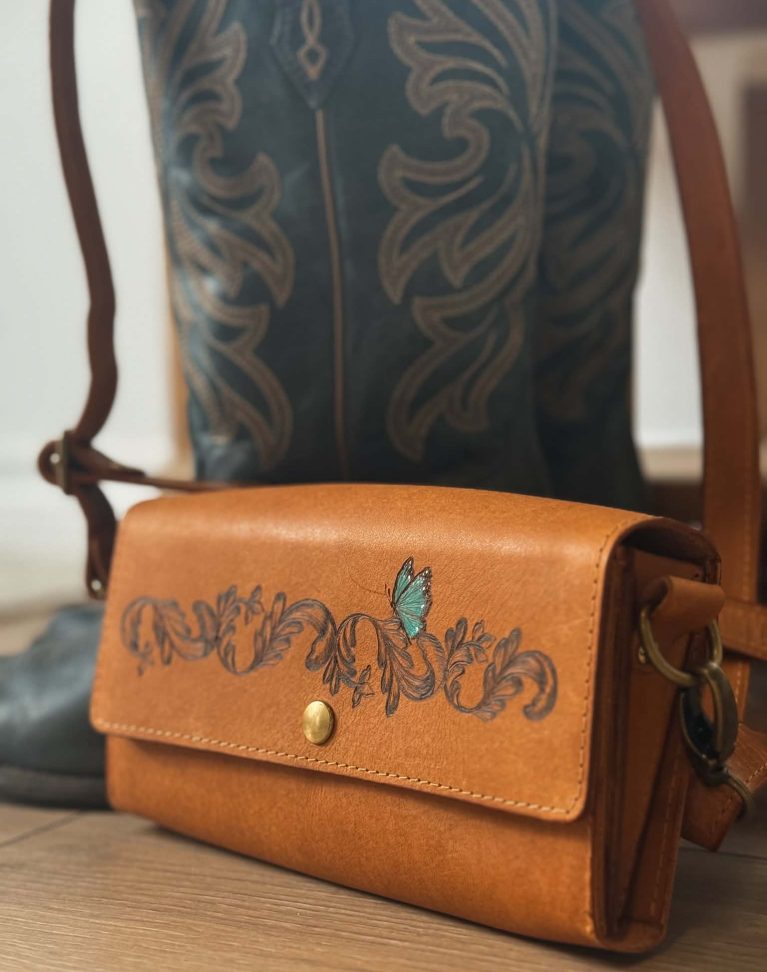 Pyrographed Leather Handbag "Dolly"